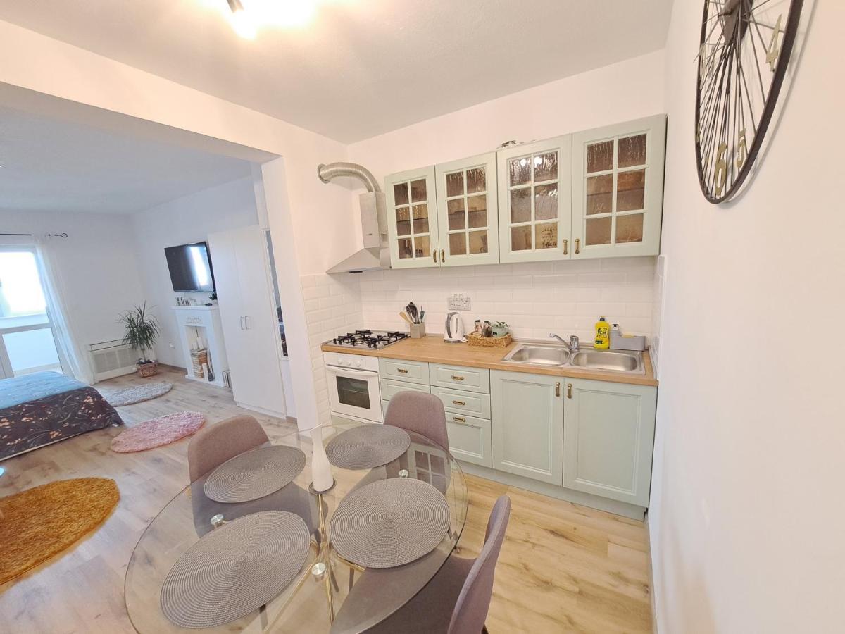 Apartman Karmen Vodice Ngoại thất bức ảnh