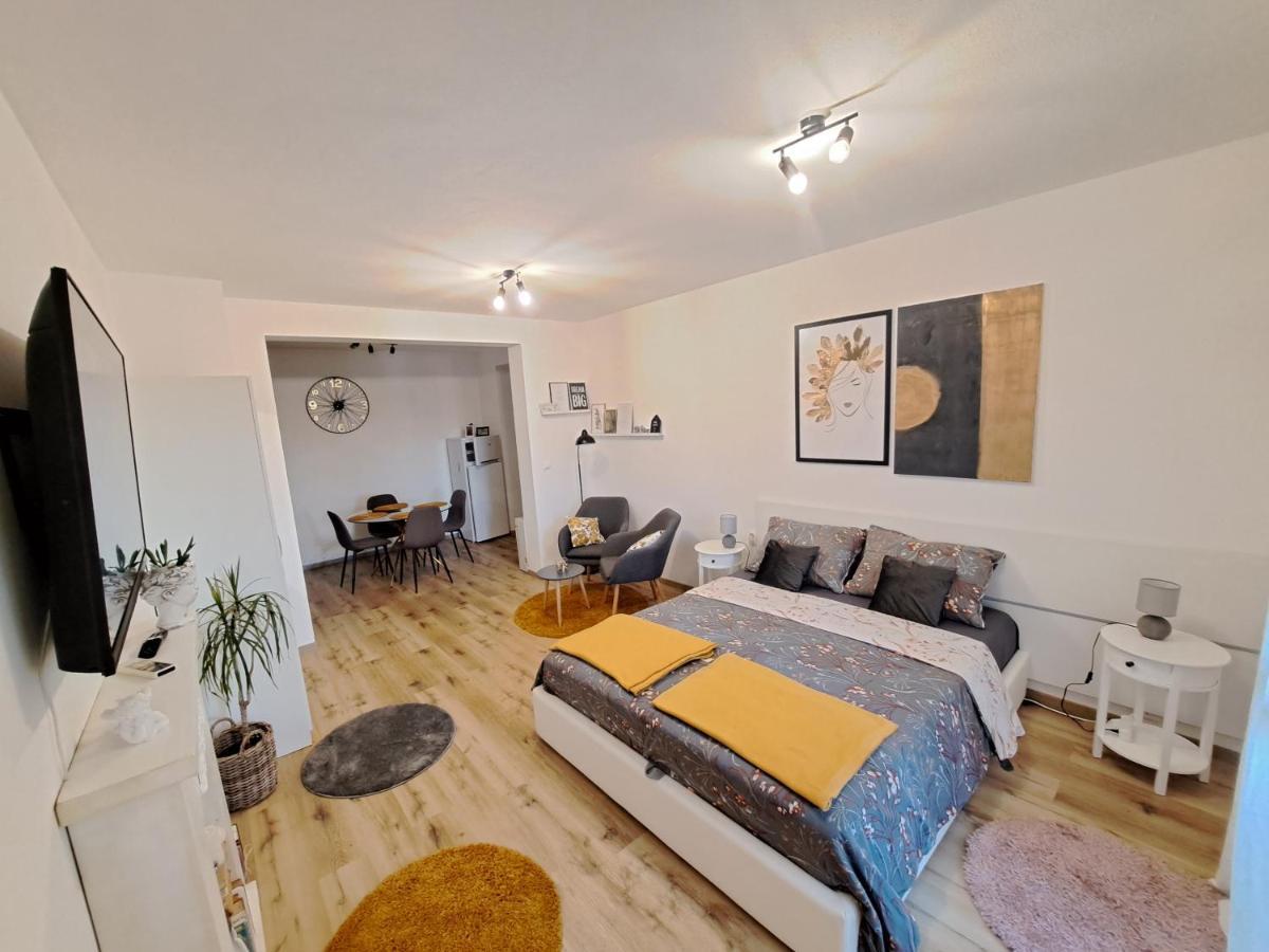 Apartman Karmen Vodice Ngoại thất bức ảnh